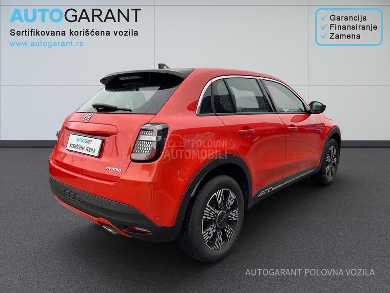 Fiat 600 1.2 DCT  BASE PLUS