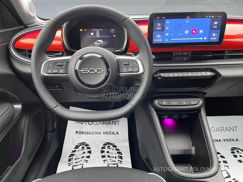 Fiat 600 1.2 DCT  BASE PLUS