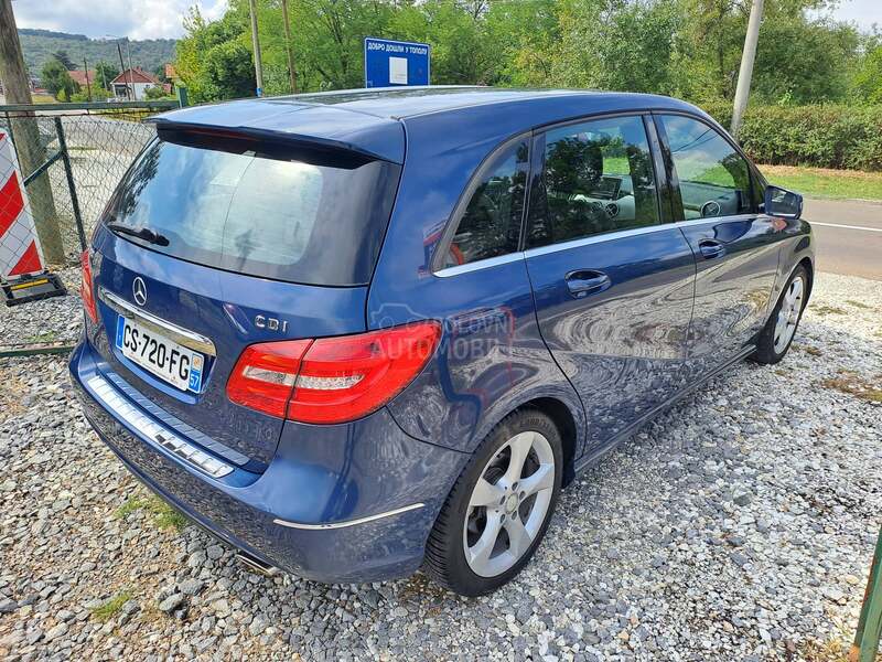Mercedes Benz B 180 1.8D  B-Xenon Led