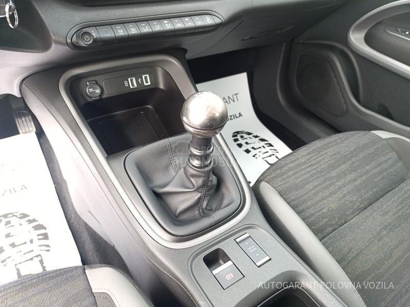 Jeep Avenger 1.2 LONGITUDE