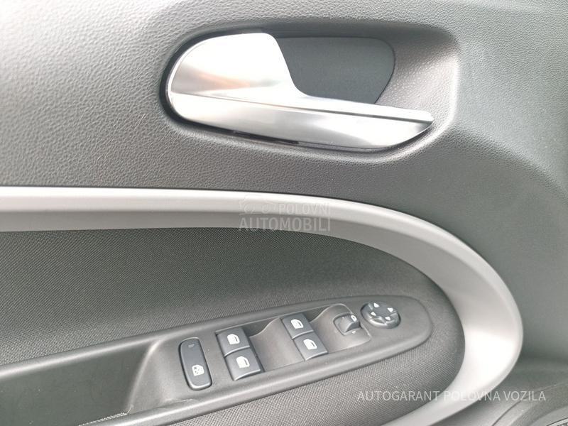 Jeep Avenger 1.2 LONGITUDE