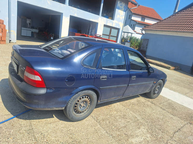 Opel Vectra B 1.6 16V