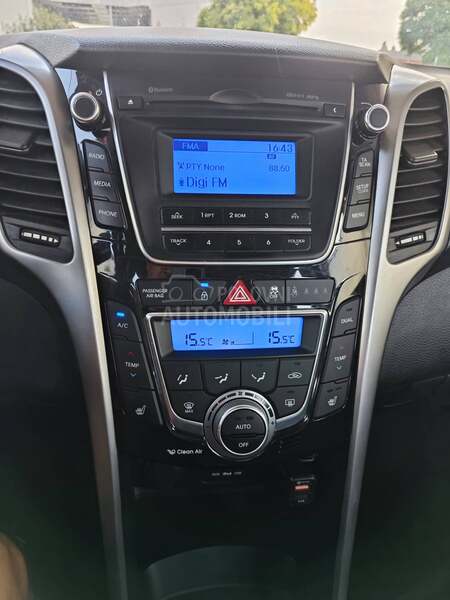 Hyundai i30 1.6 crdi