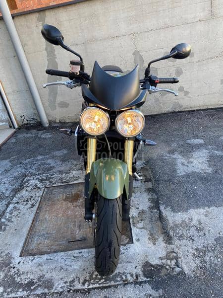 Triumph speed triple