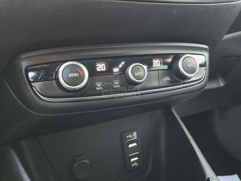 Opel Crossland X  1.5 INNOVATION