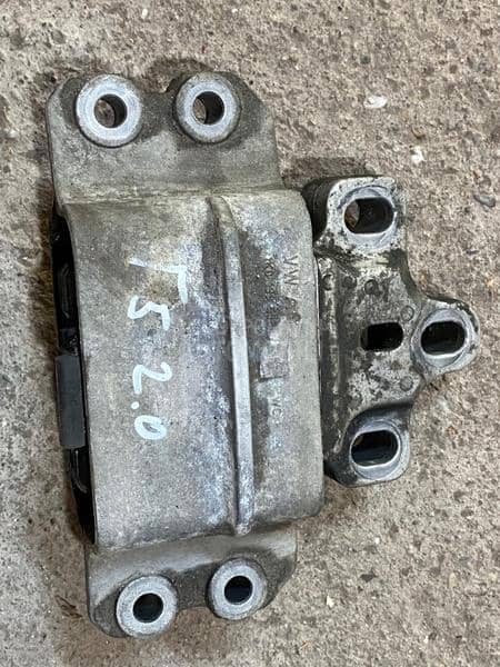 Nosac motora, nosac menjaca