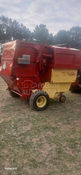 New Holland 835