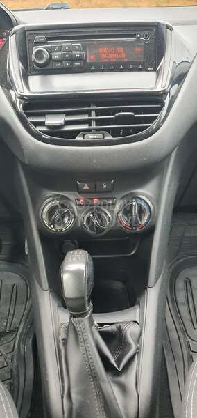 Peugeot 208 O C U V A N