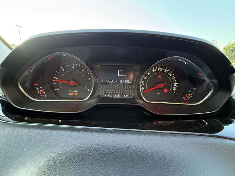 Peugeot 208 1.4 hdi