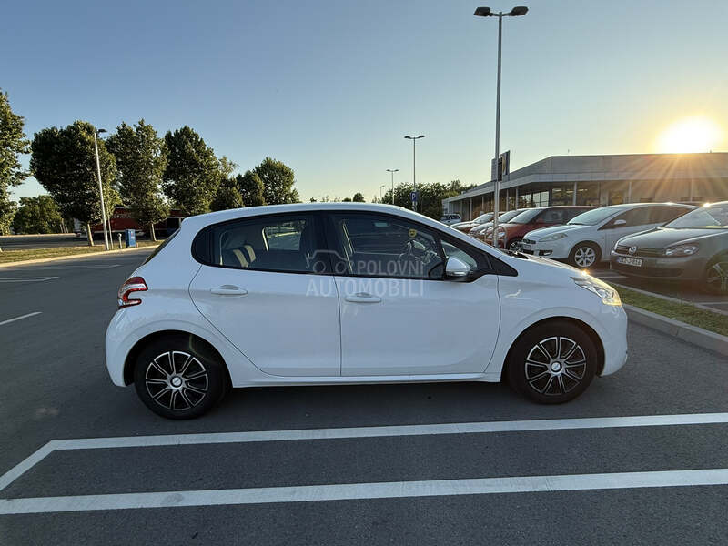 Peugeot 208 1.4 hdi