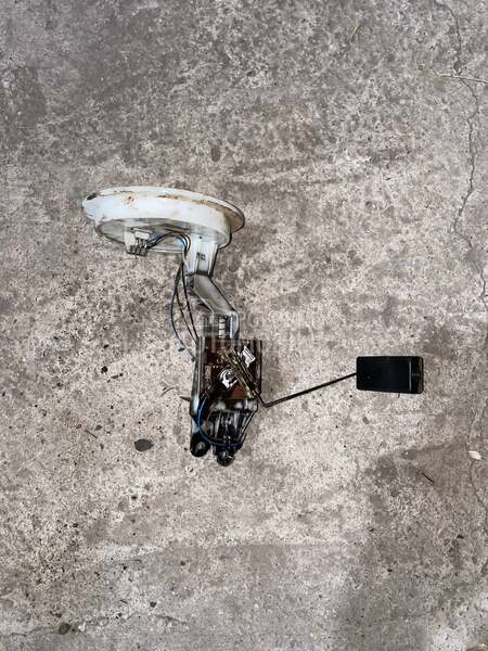 Pumpa goriva u rezervoaru