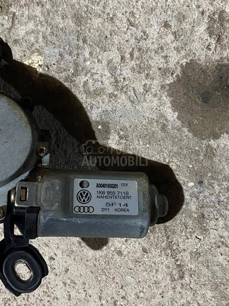 Motor zadnjeg brisaca