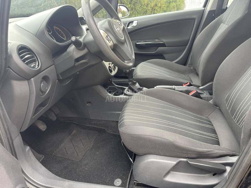 Opel Corsa D 