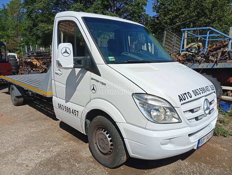 Mercedes Benz Sprinter