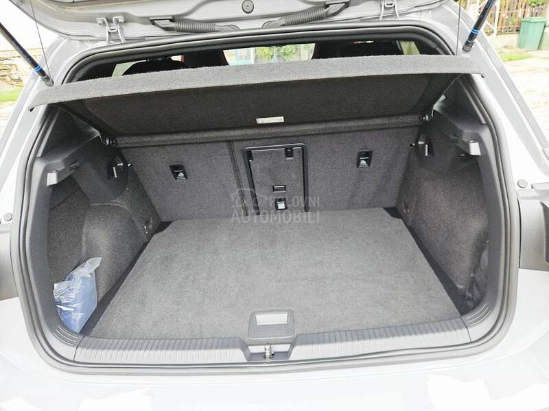 Volkswagen Golf 8 2.0 GTI