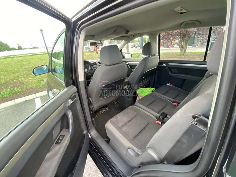 Volkswagen Touran REG-TERETNO