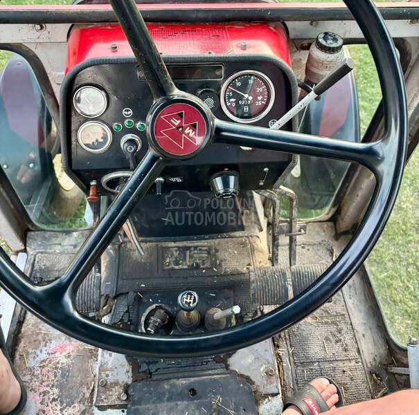 Massey Ferguson 590