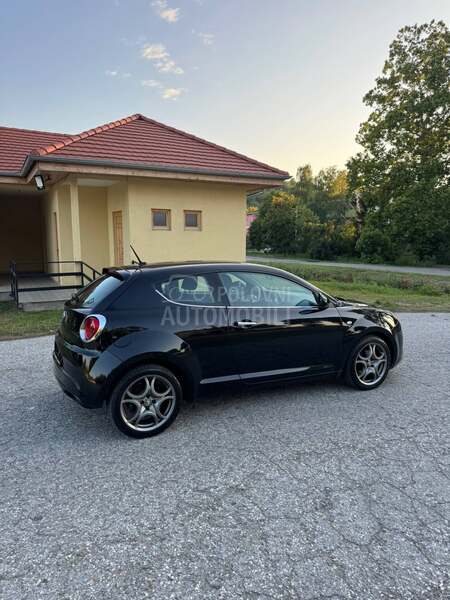 Alfa Romeo MiTo 1.3MJet/NAV/0DLIČNA/
