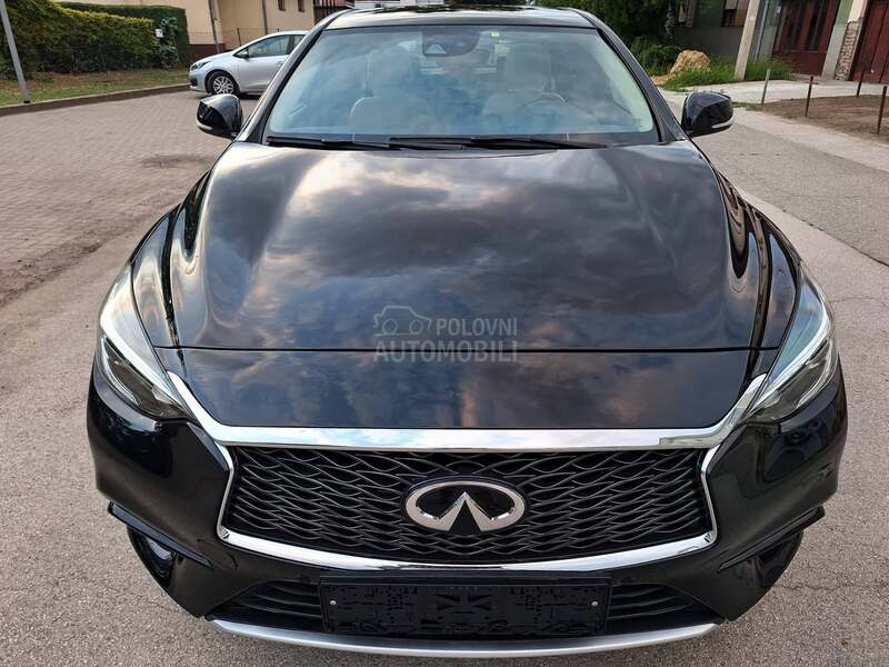 Infiniti Q30 POGLEDATI TEXT