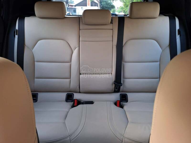 Infiniti Q30 POGLEDATI TEXT