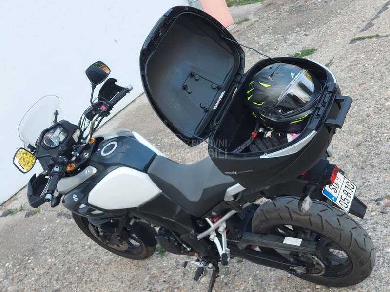 Suzuki V Strom 1000 DL