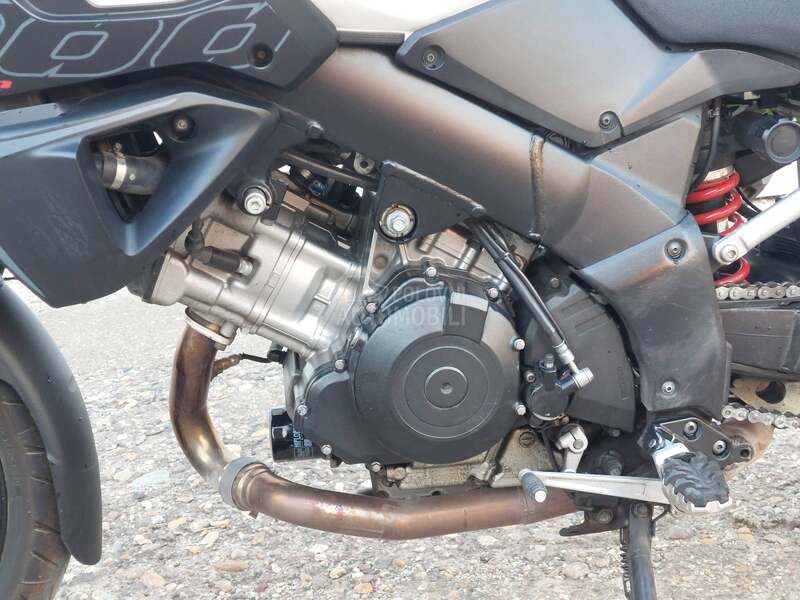 Suzuki V Strom 1000 DL