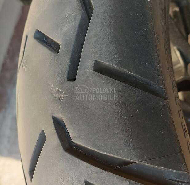 Suzuki V Strom 1000 DL