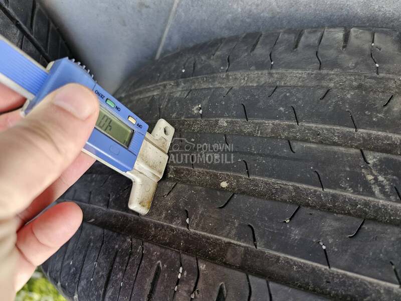 Continental 235/55 R19 Letnja