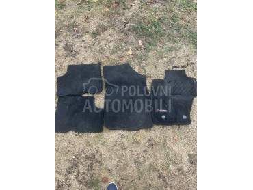 Patosnice originalne za Dacia Duster