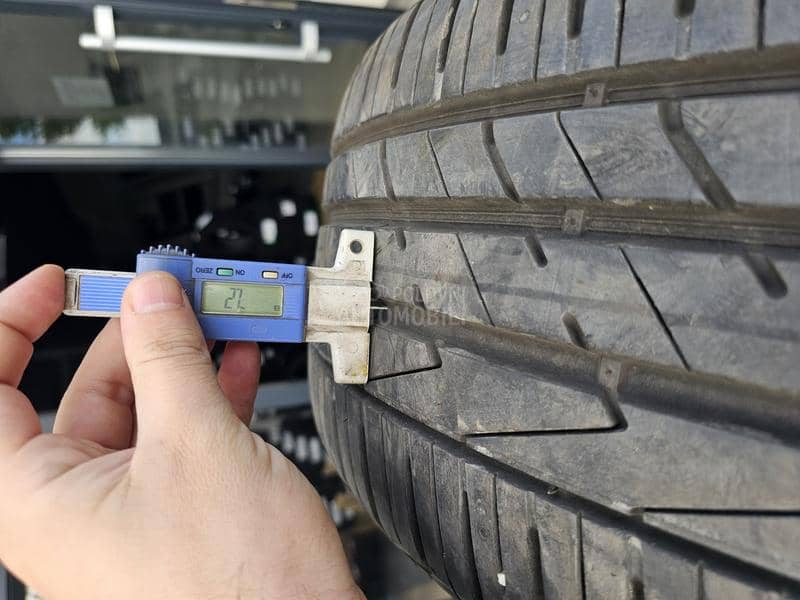 Hankook 235/50 R19 Letnja