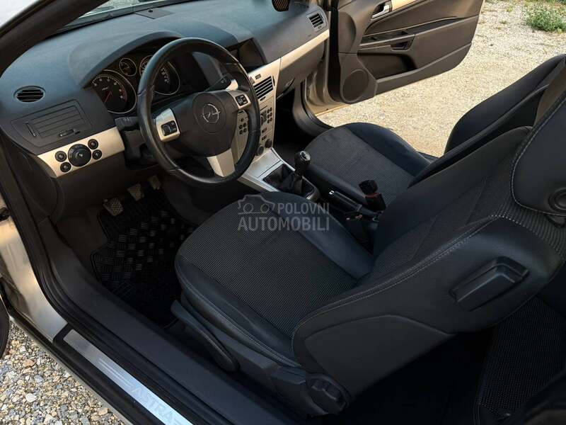 Opel Astra H 1.6 cabrio