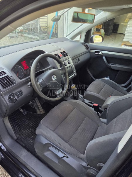 Delovi za Volkswagen Touran 1.9Tdi 2008. god.