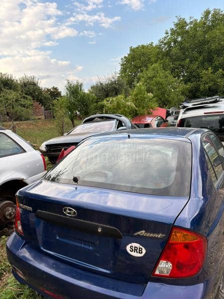 Delovi za Hyundai Accent 1,4 2004. god.