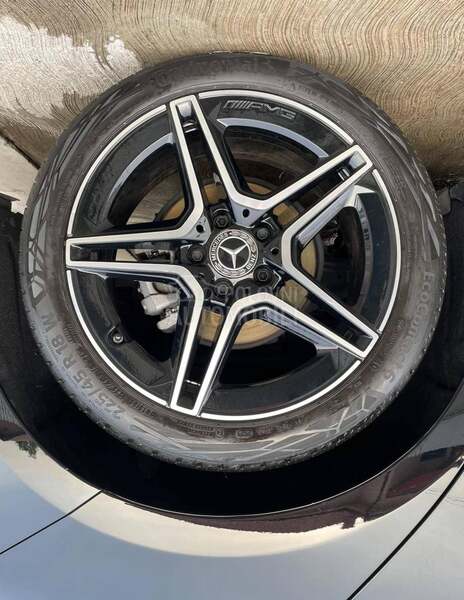 Mercedes Benz CLA 180 AMG 2seta felni
