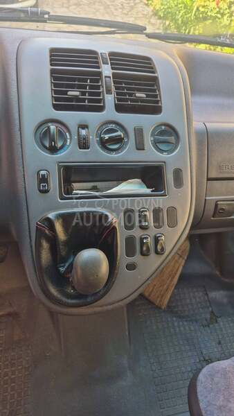 Mercedes Benz Vito 