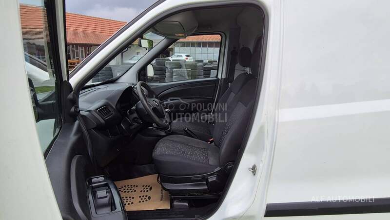 Opel Combo 1.3 cdti CH
