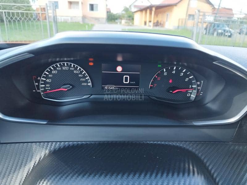 Peugeot 2008 1.2 PURETECH