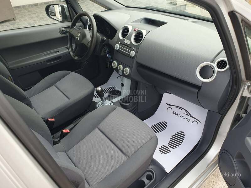 Mitsubishi Colt 1.3i 16v CH