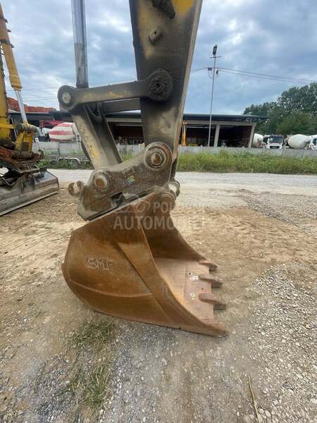JCB JC330