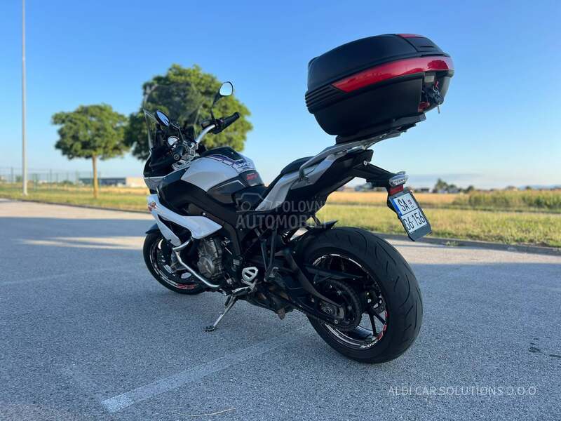BMW S 1000 XR