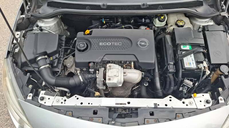 Opel Astra J 1.3 CDTI NOVA, NOVA