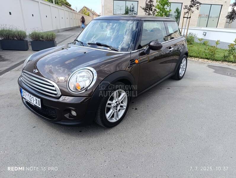 MINI Cooper 