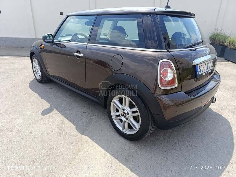MINI Cooper 