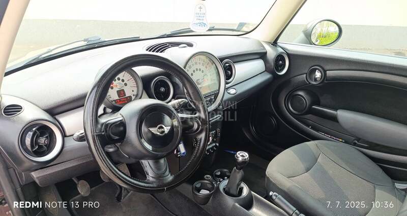 MINI Cooper 