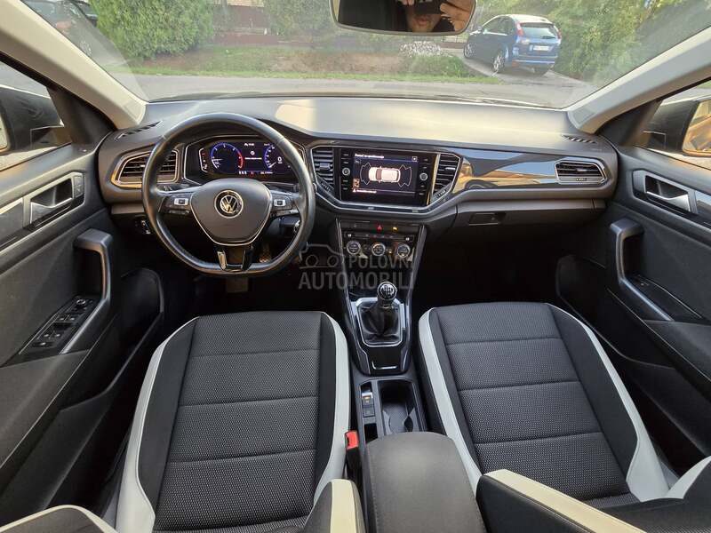 Volkswagen T-Roc 