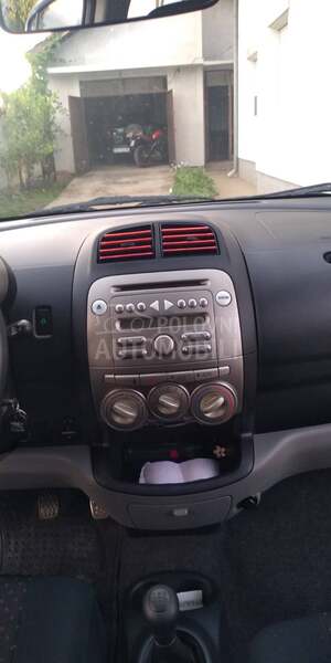 Daihatsu Sirion 