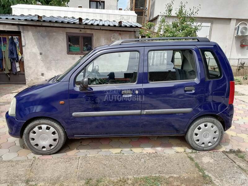 Opel Agila Club