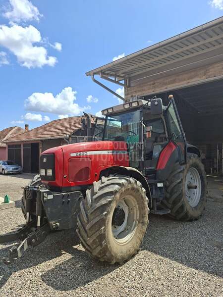 Massey Ferguson 8220