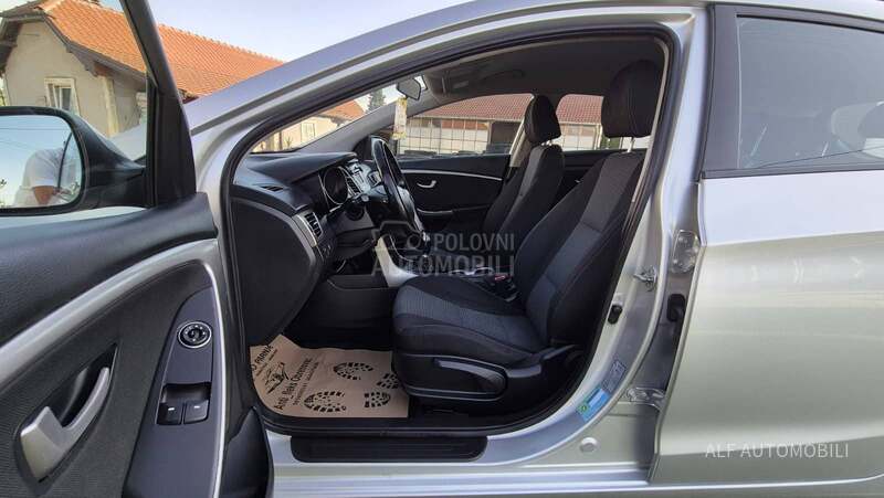 Hyundai i30 1.6 crdi