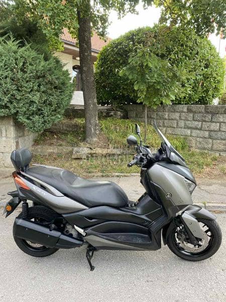 Yamaha X Max 300